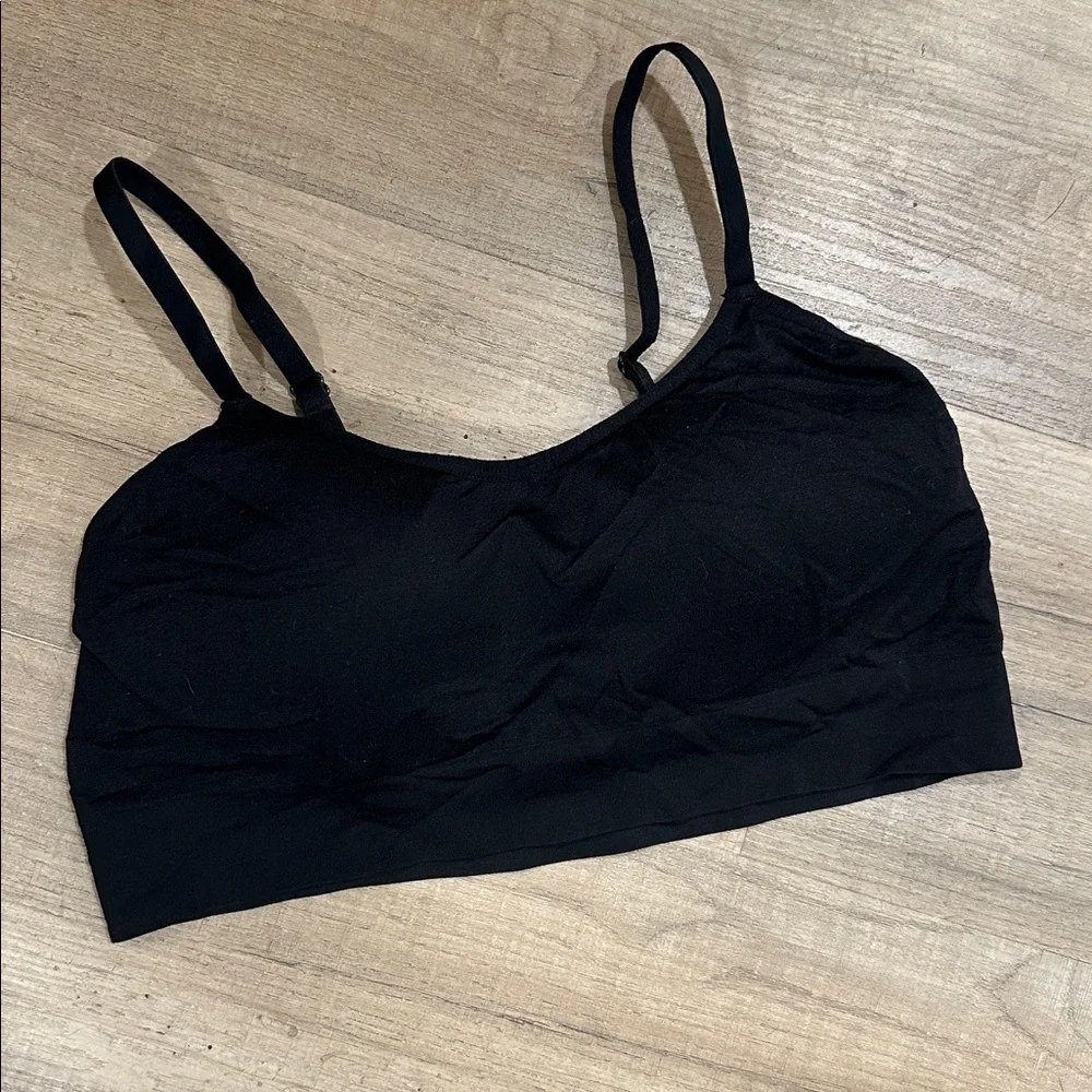 Gilligan OMalley Bralette‎ Bra Sz Medium Black Wireless Lined  Pullover Seamless